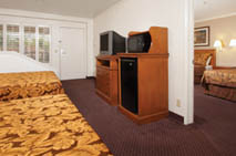 The Parlor Family Suite C1 Room Layout
