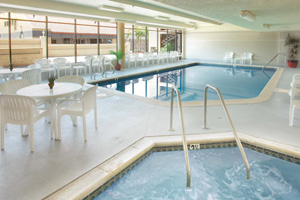 Desert Inn Indoor Pool Hotel Amenities Near Disneyland in Anaheim CA