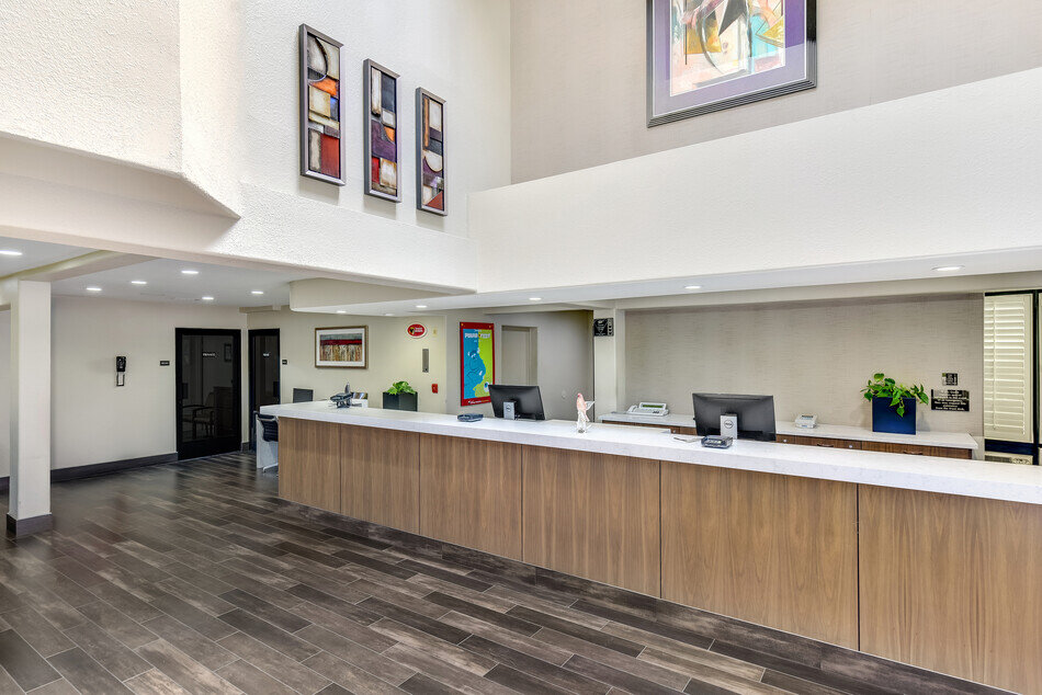 Anaheim Desert Inn and Suites — photo 9 of 60