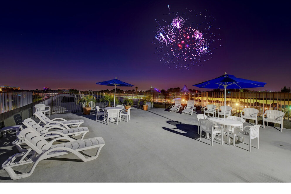 Anaheim Desert Inn and Suites — gallery preview 1